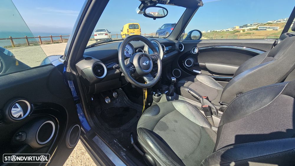 MINI Cabrio Cooper D - 4