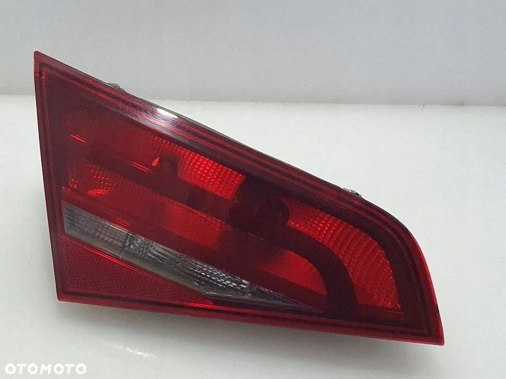 Audi A3 8V 2015 SPORTBACK Lampa tylna lewa w klapie 8V4945093 super stan - 1