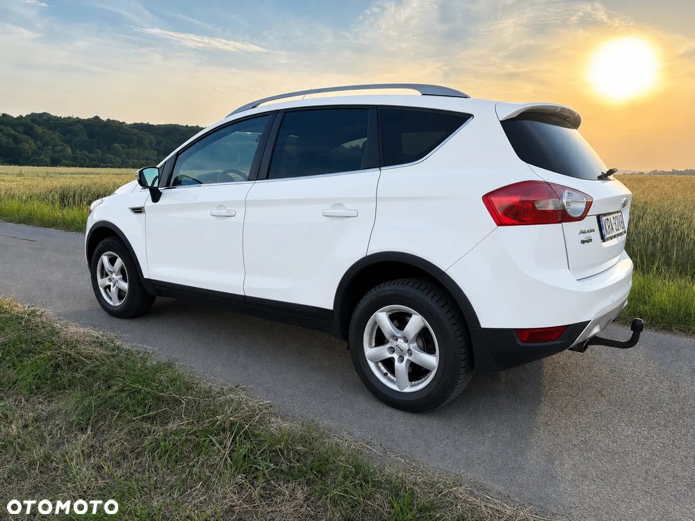 Ford Kuga 2.0 TDCi 4x4 Titanium - 3