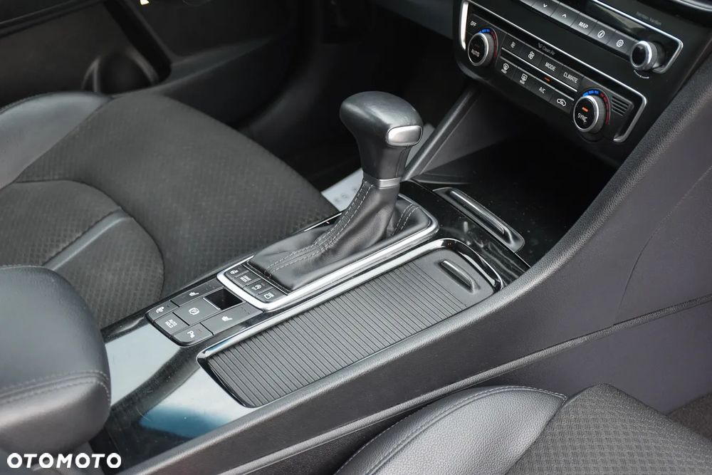 Kia Optima Sportagon 1.7 CRDI DCT Spirit - 28