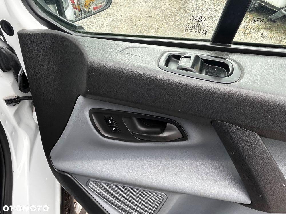Ford Transit Custom - 16