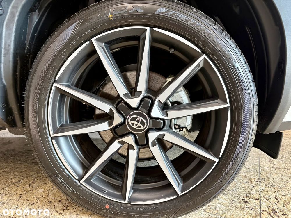 Toyota Yaris Cross Hybrid 1.5 GR Sport - 12