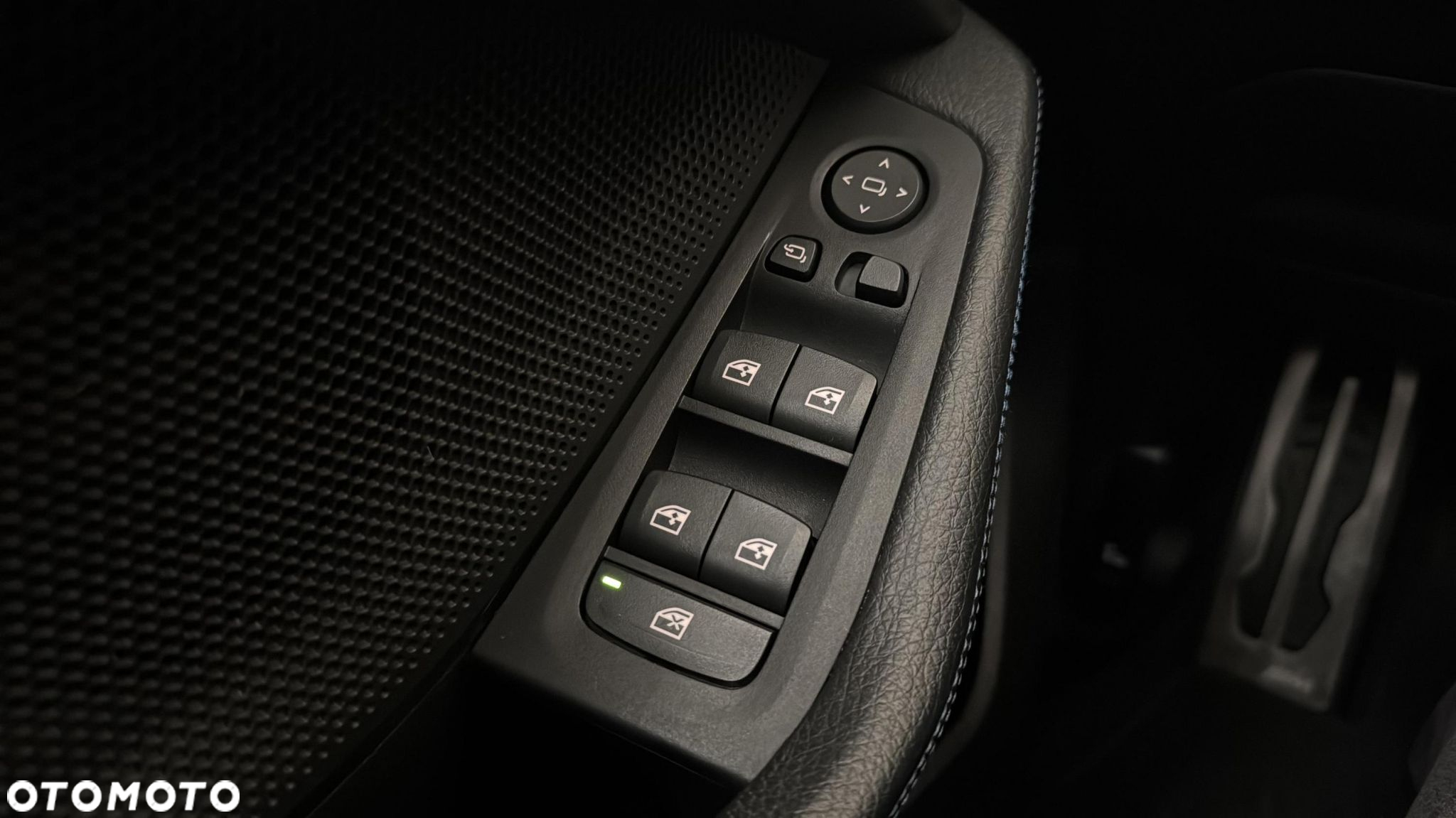 BMW Seria 1 118i - 19