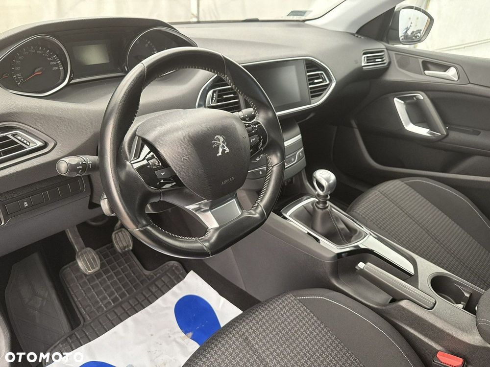 Peugeot 308 - 14