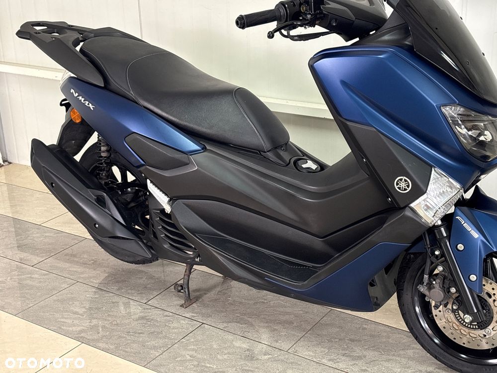 Yamaha NMAX - 10