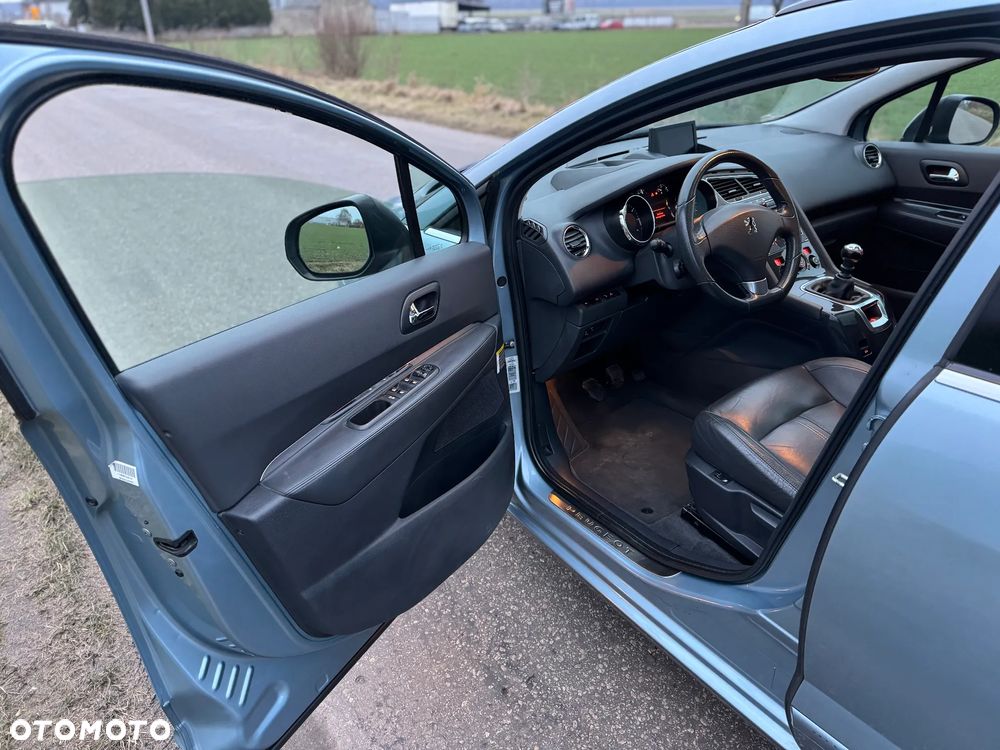 Peugeot 5008 - 26