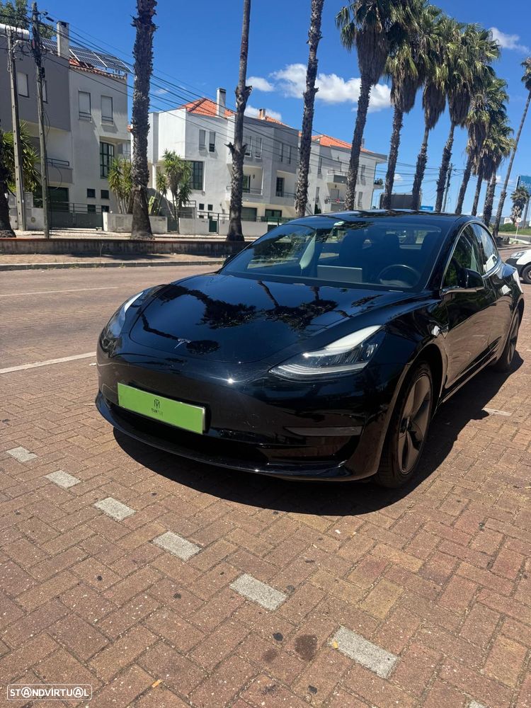 Tesla Model 3 - 1