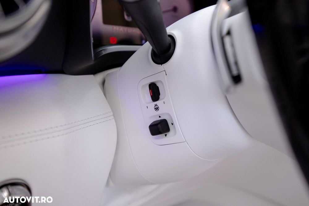 Mercedes-Benz SL - 32