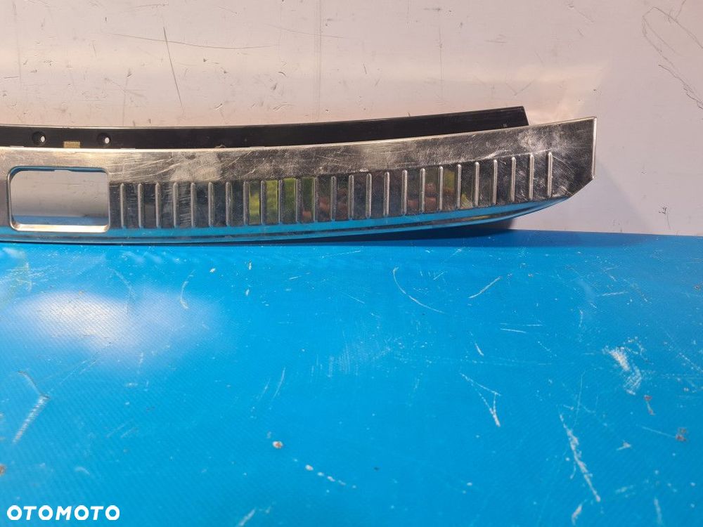 LISTWA BAGAŻNIKA MERCEDES W203 - 7