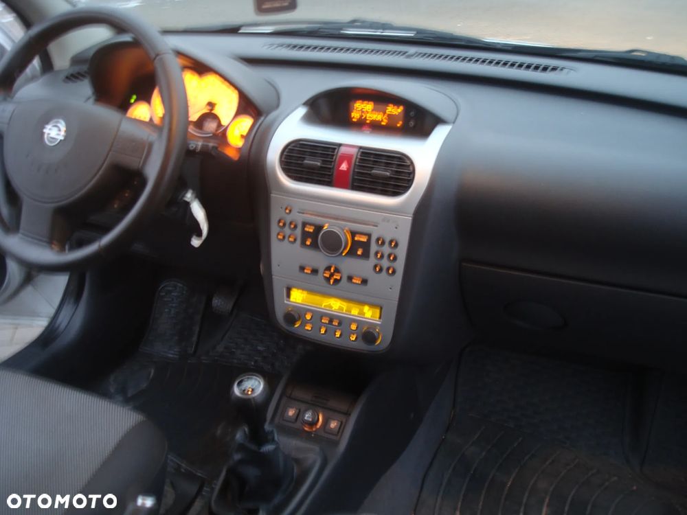 Opel Corsa 1.2 16V NJoy - 21