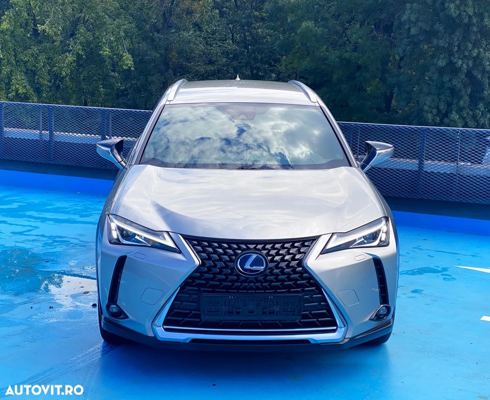 Lexus UX 300e Business - 10