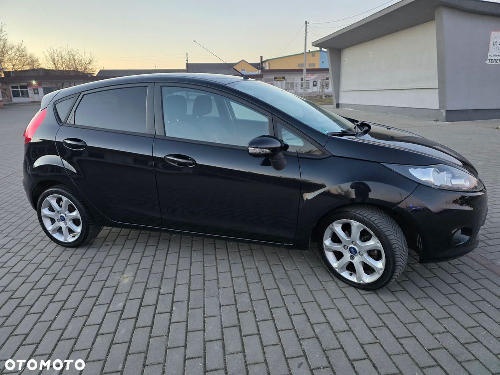 Ford Fiesta - 18
