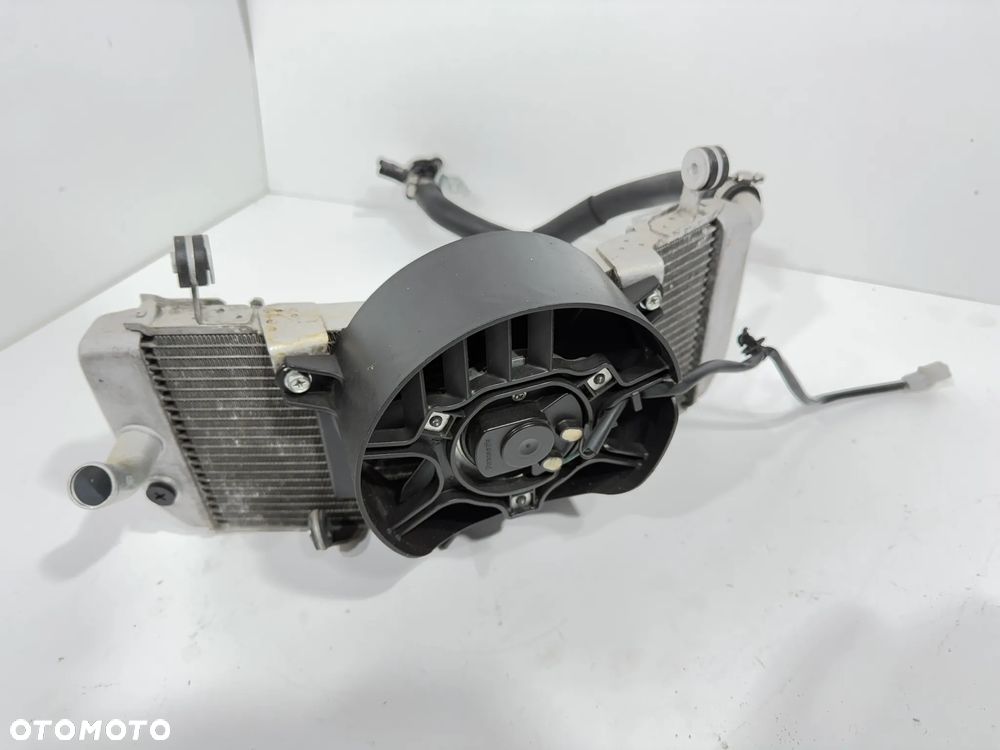 Chłodnica KPL  Yamaha T-Max  530  560   TMAX    18-21 - 1