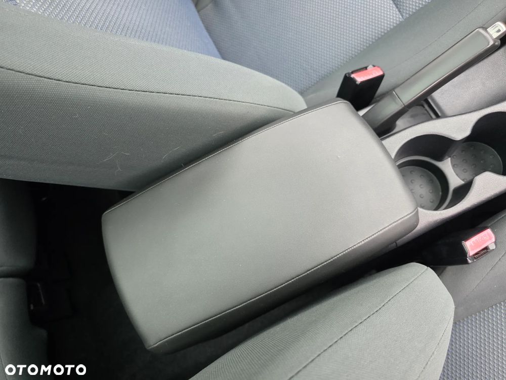 Nissan Qashqai+2 2.0 Visia - 26