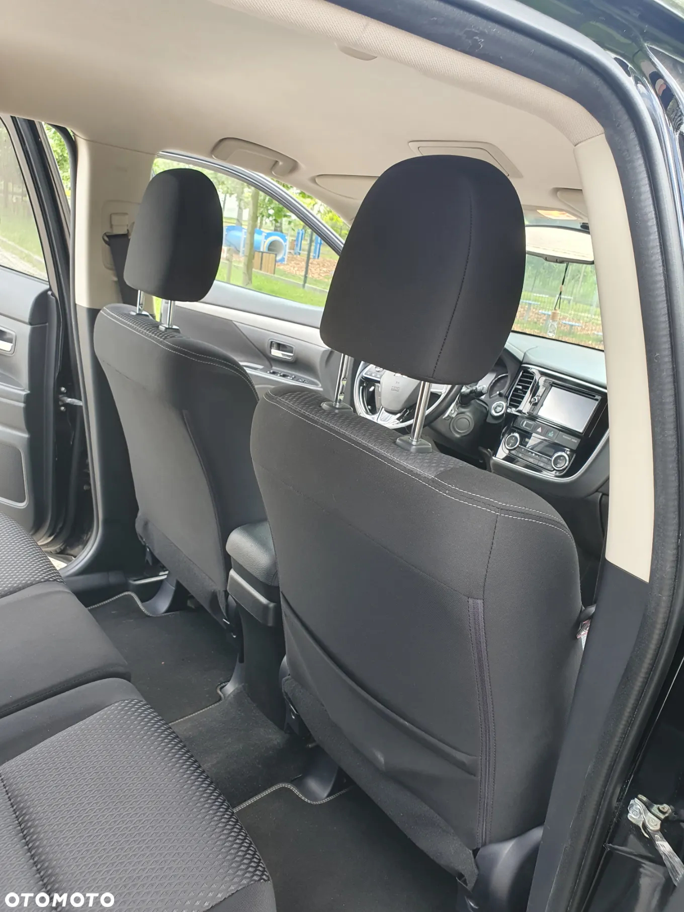 Mitsubishi Outlander 2.2 DID Intense + 4WD - 22