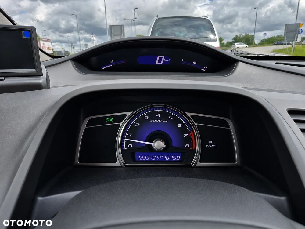 Honda Civic 1.8 Executive - 10