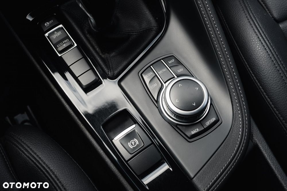 BMW X2 sDrive18i GPF Advantage - 22
