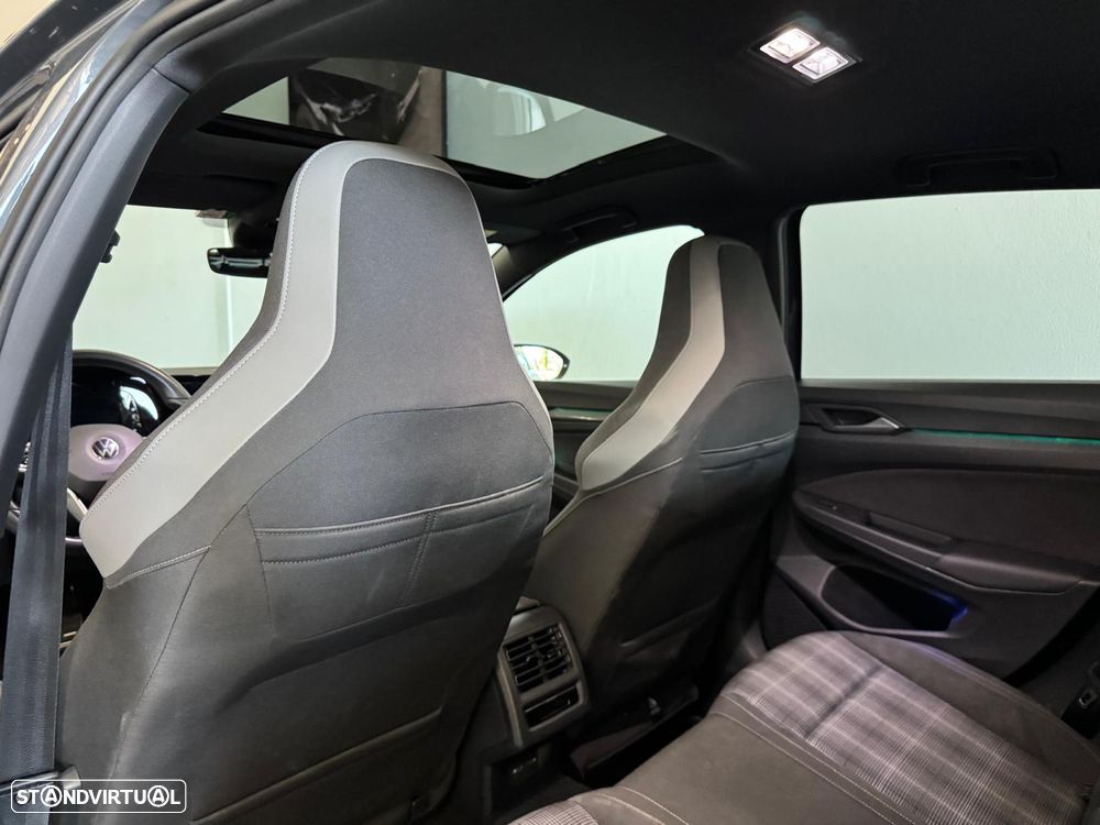 VW Golf 2.0 TDI GTD DSG - 19