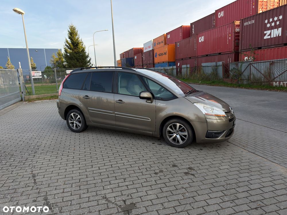 Citroen C4 2010 photo 2