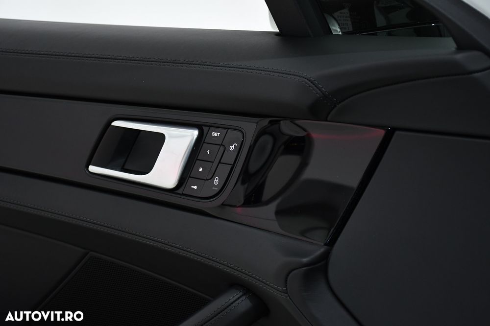 Porsche Panamera 4 Edition 10 Jahre - 22