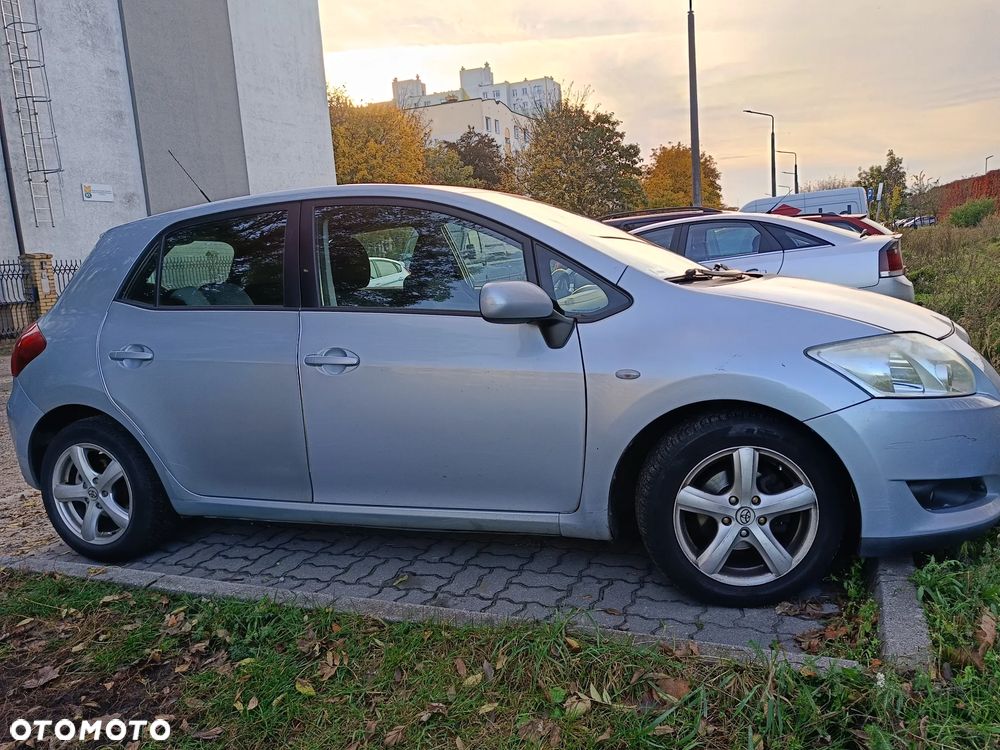 Toyota Auris - 4