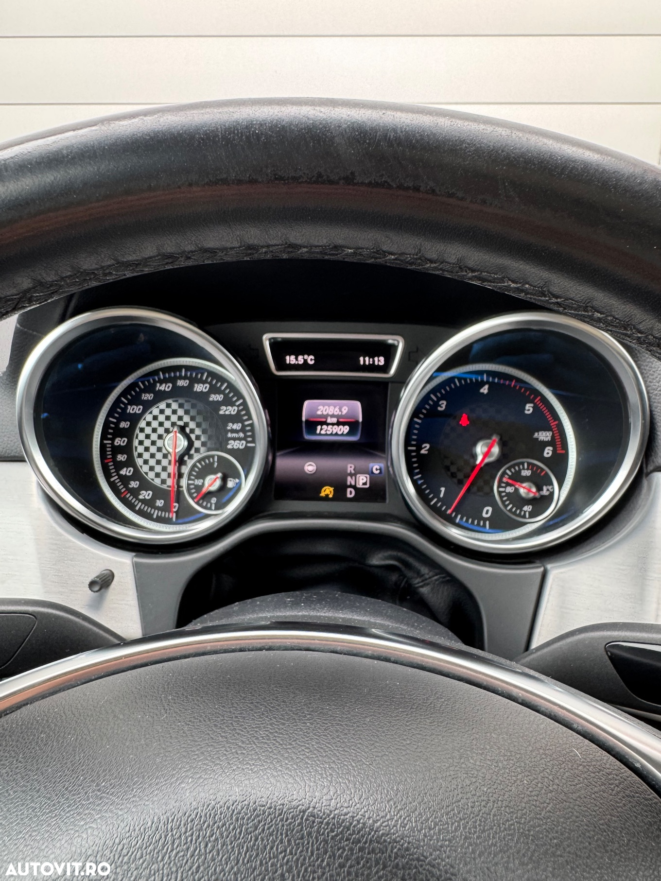 Mercedes-Benz GLE 350 d 4MATIC - 31