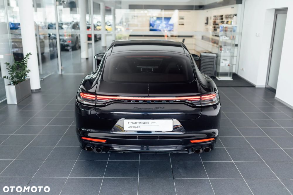 Porsche Panamera GTS - 12
