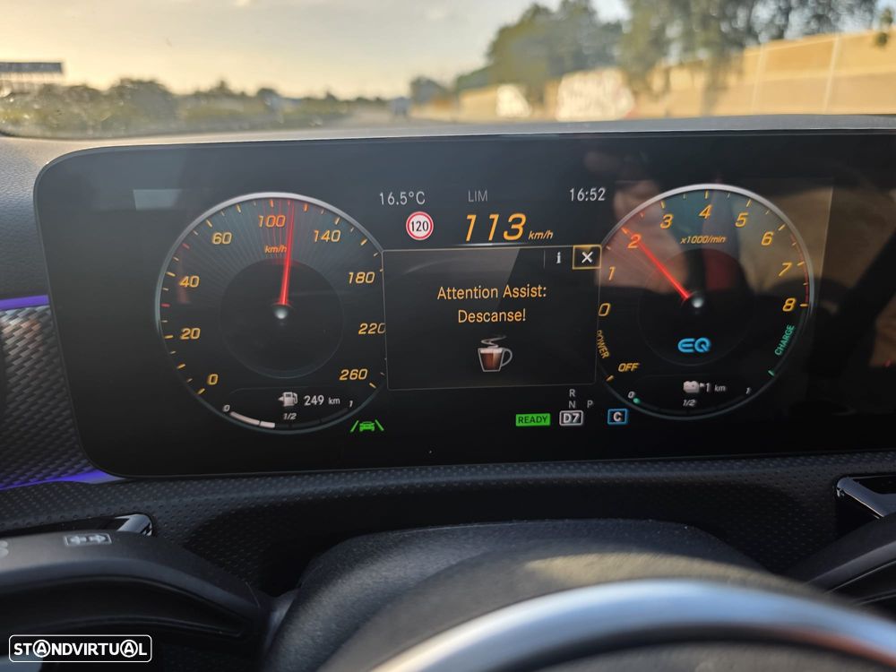 Mercedes-Benz A 250 Limousine - 8