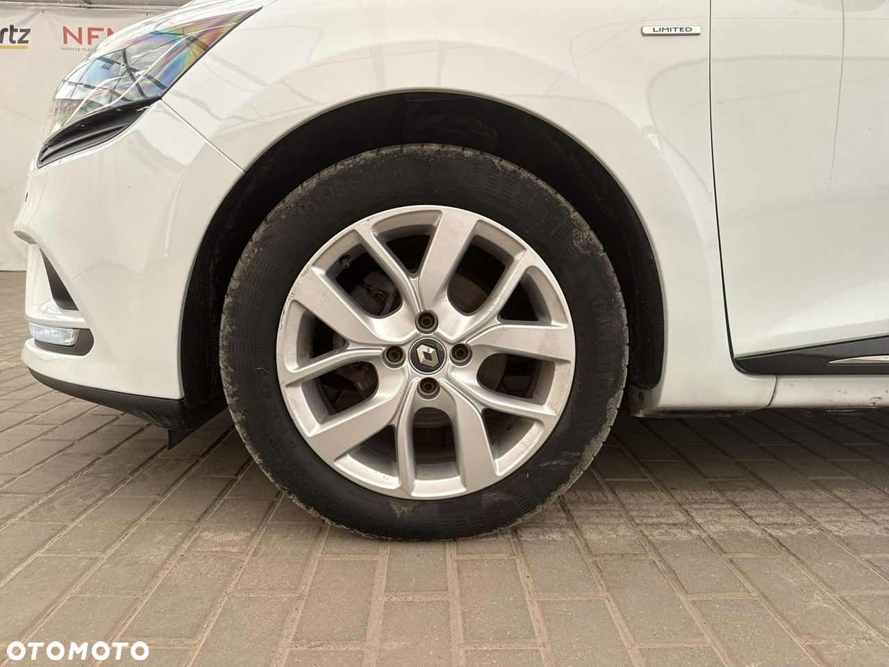 Renault Clio - 20