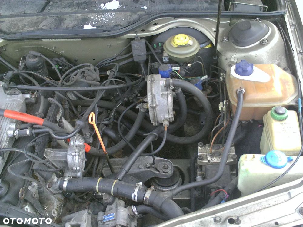 Audi 100 c3 c4 zderzak fotele drzwi klapa lampy kanapa wnetrze boczki kokpit i inne silnik 1,8 oraz 2,3benzyna - 21