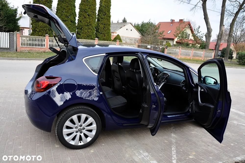 Opel Astra 1.4 Cosmo - 9