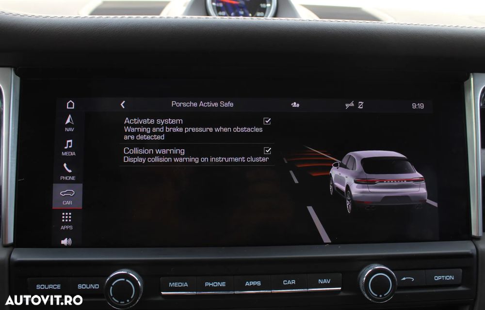 Porsche Macan - 28