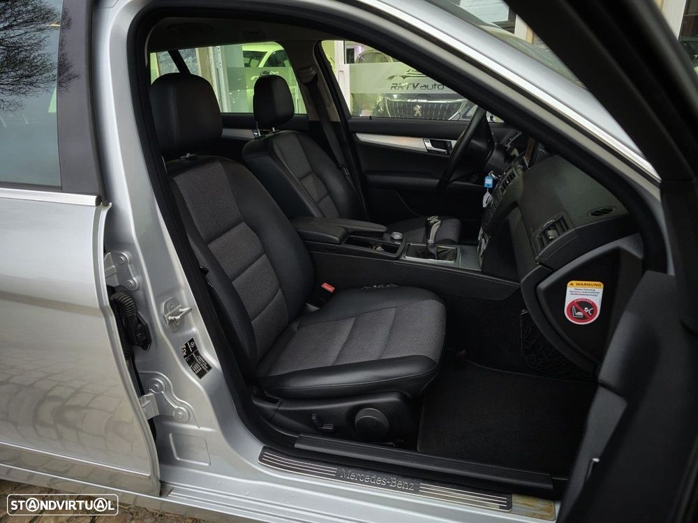 Mercedes-Benz C 220 CDi Avantgarde BlueEfficiency - 24