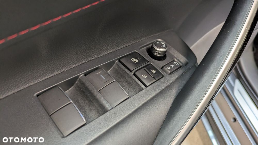 Toyota Corolla 1.8 Hybrid GR Sport Dynamic - 22