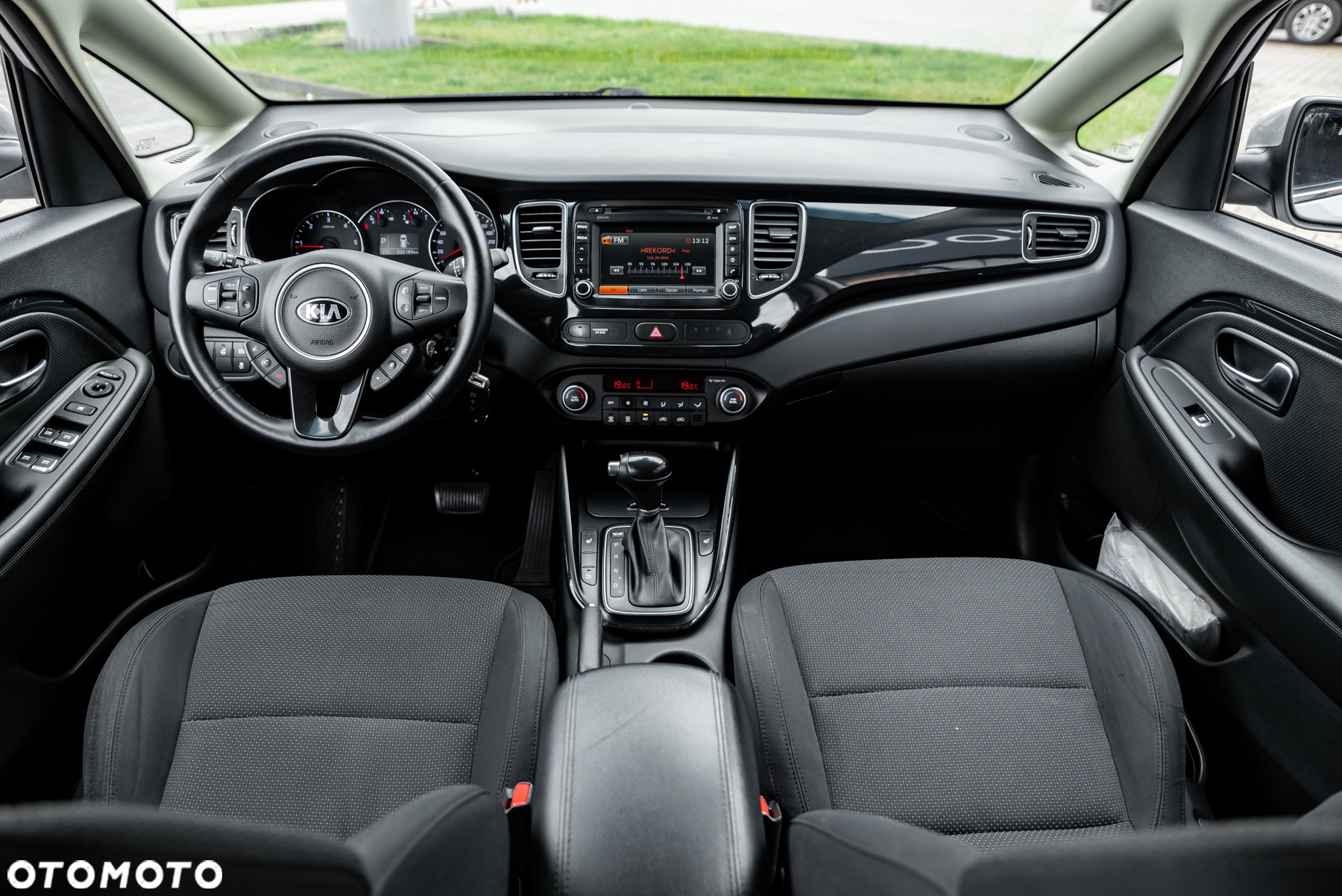 Kia Carens 1.7 CRDi L - 9