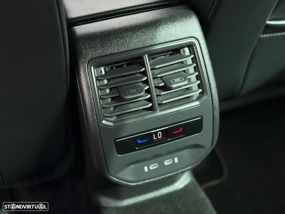 Cupra Leon 1.5 eTSI DSG - 29