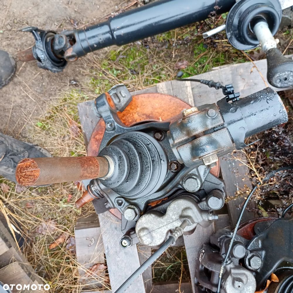 Zwrotnica prawa sprinter 907 przód napęd - 1