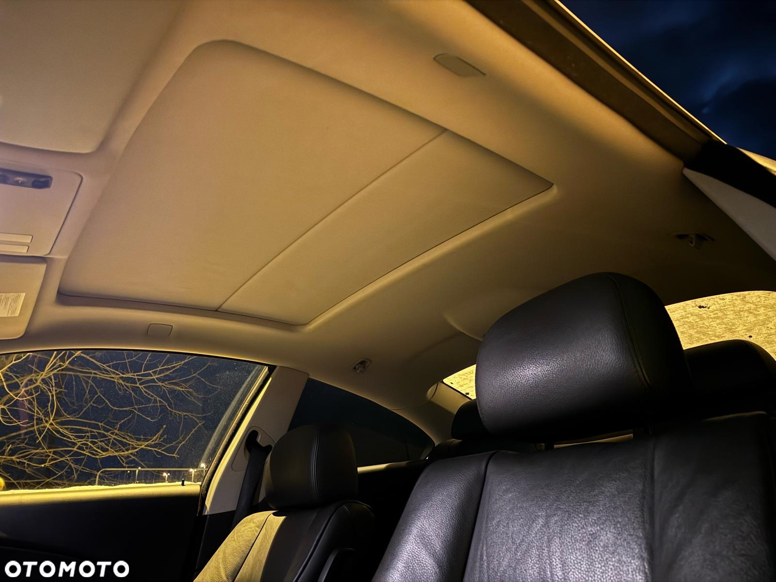 BMW Seria 6 650 i - 18