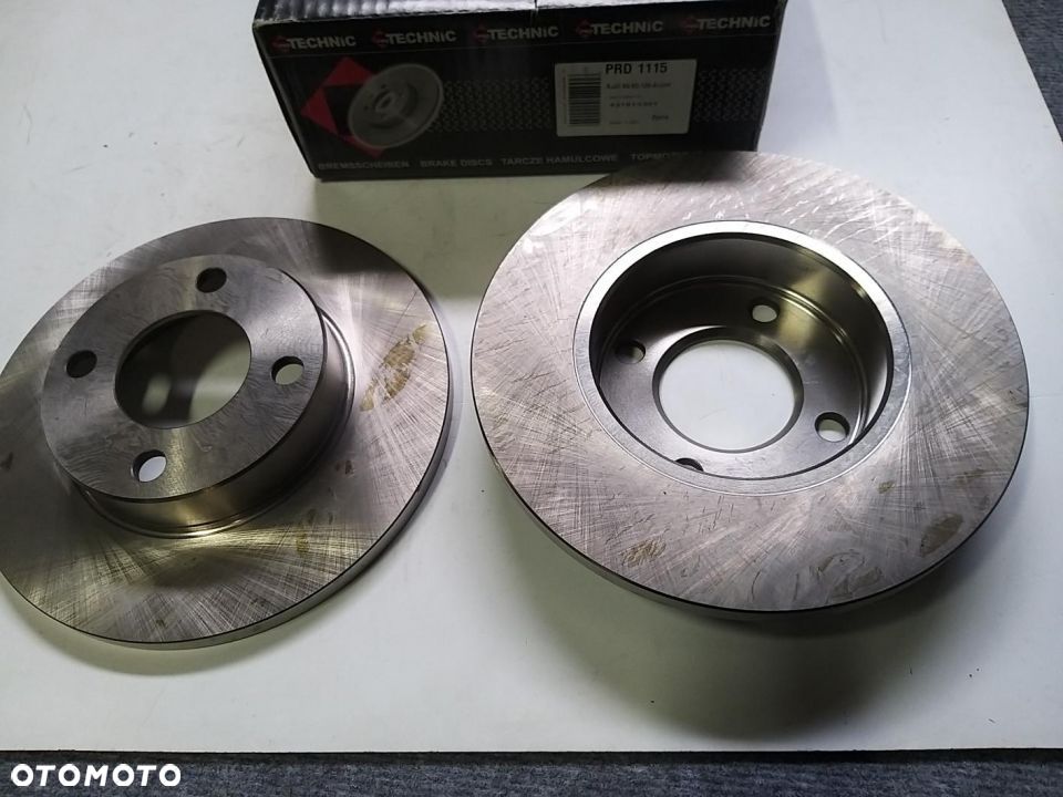 TARCZA HAMULC. przód  256X13 P 4-OTW AUDI 80/90/100 76-91    PRD1115 - 1