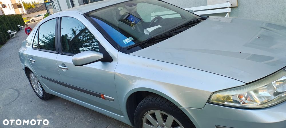 Renault Laguna - 1