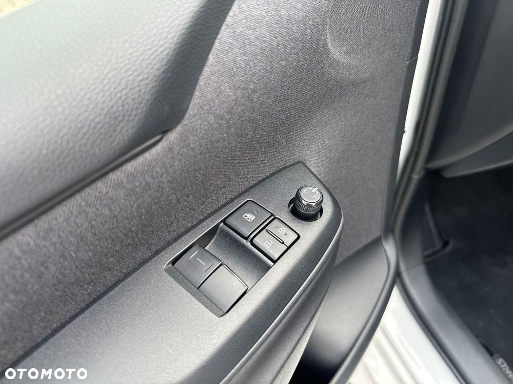 Toyota Yaris - 19