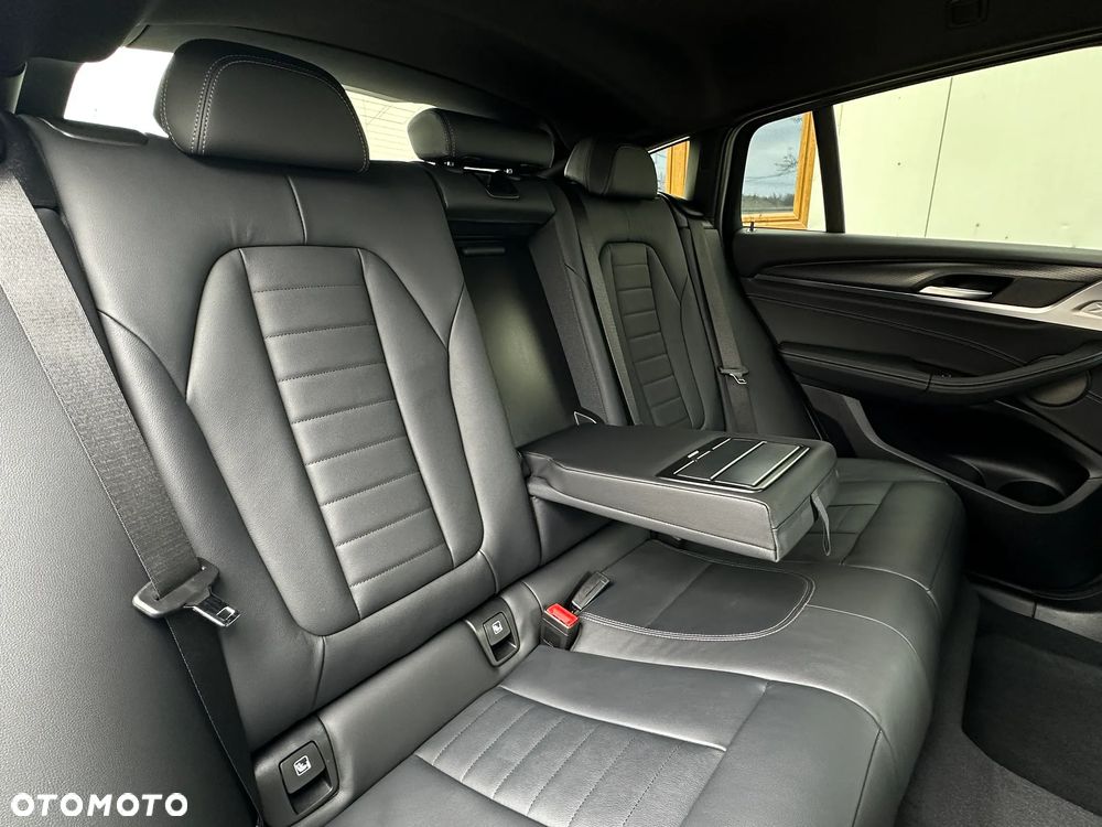 BMW X4 xDrive30i mHEV M Sport sport - 26