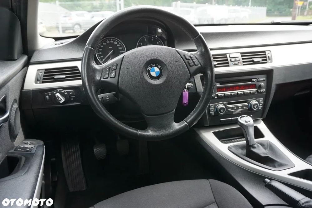 BMW Seria 3 - 11