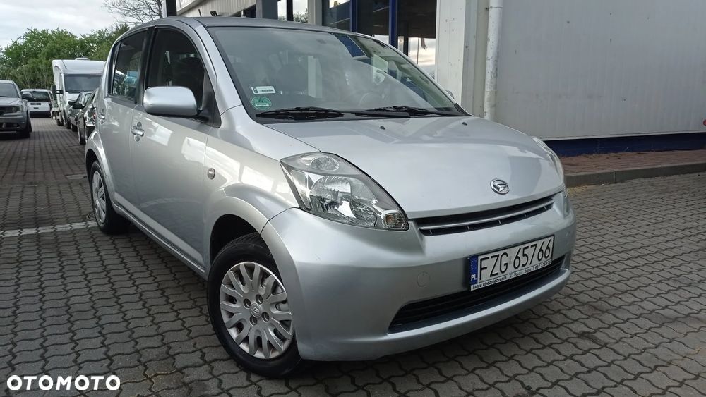 Daihatsu Sirion 1.3 - 27