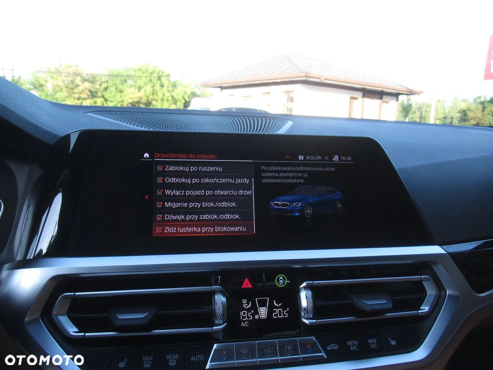 BMW Seria 3 320i xDrive Sport Line - 24