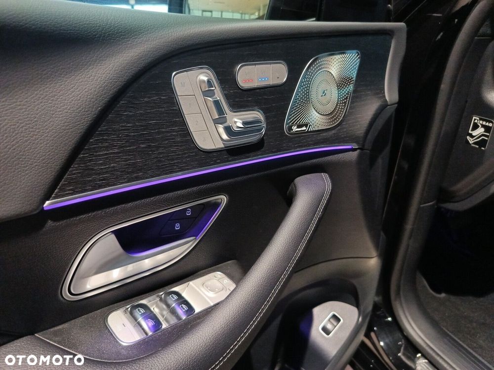 Mercedes-Benz GLE - 32