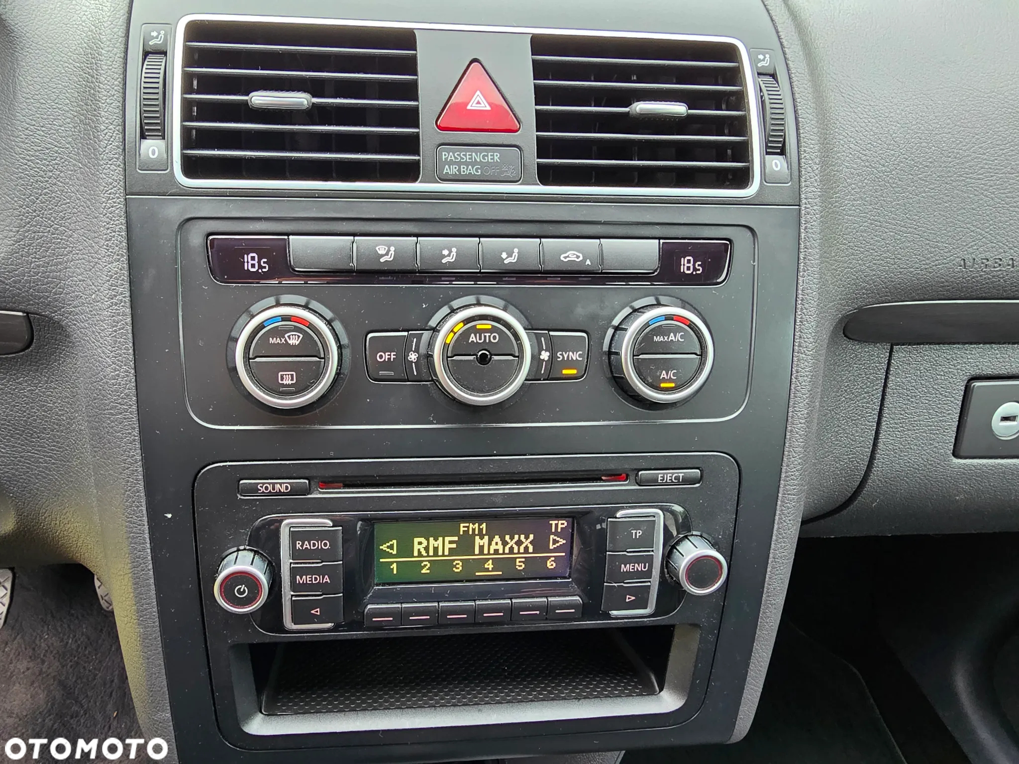 Volkswagen Touran 2.0 TDI DPF Comfortline Perfectline - 23
