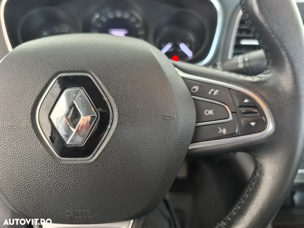 Renault Megane TCe 140 GPF Life - 16