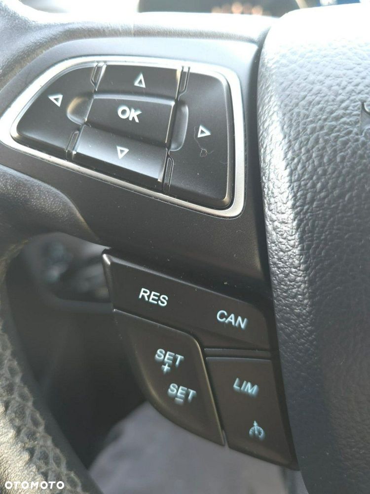 Ford Kuga - 30