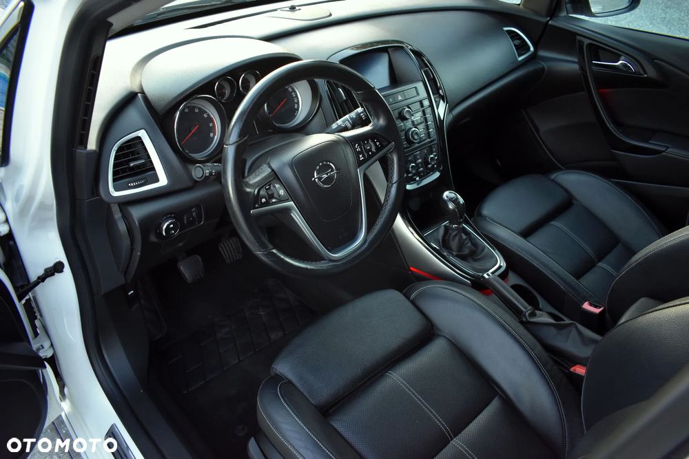 Opel Astra 1.4 Turbo Edition - 24